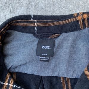 Vans Shirts - Vans men’s medium black plaid flannel shirt Vans Shirts - Vans men’s medium black plaid flannel shirt